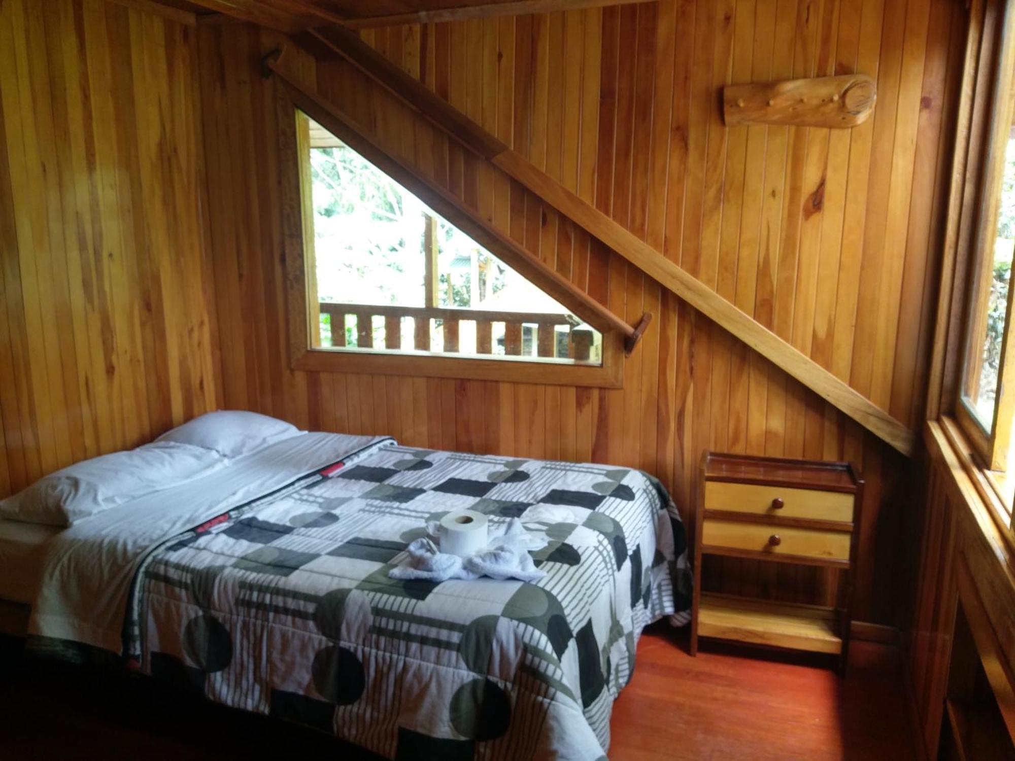 Villa Refugio De Orquideas Oxapampa Exterior foto