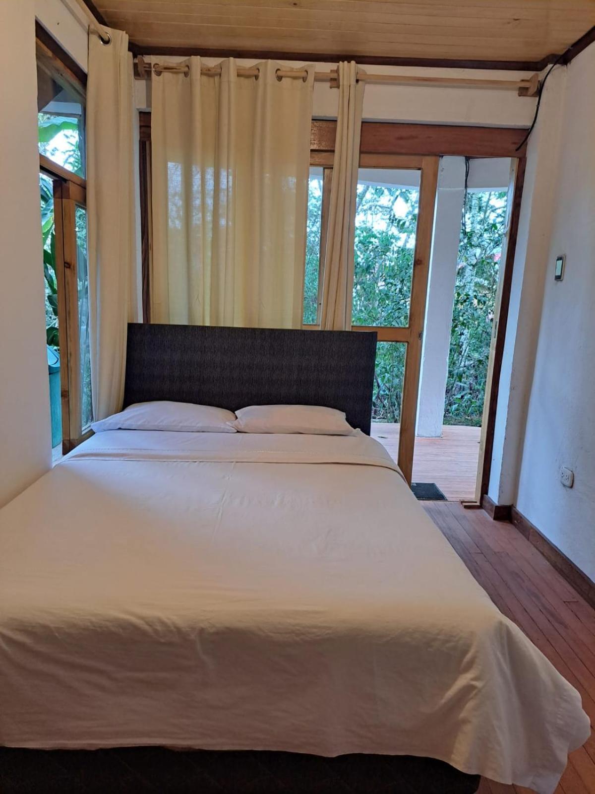 Villa Refugio De Orquideas Oxapampa Exterior foto